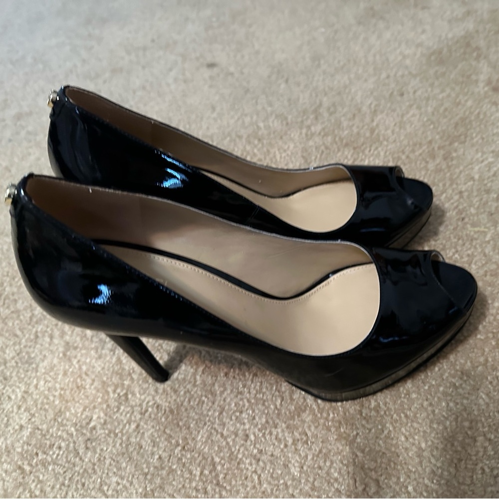 Michael Kors Patton, leather black size 9 heel excellent condition worn once